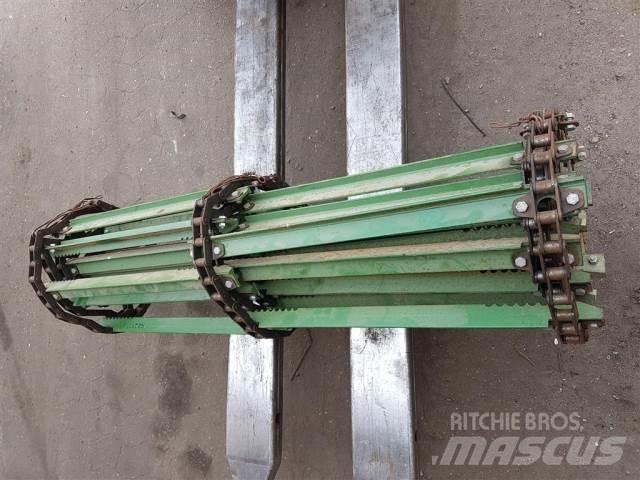 John Deere 1075 Príslušenstvo a náhradné diely ku kombajnom