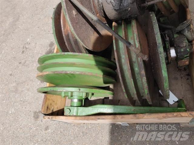 John Deere 1075 Ďalšie poľnohospodárske stroje