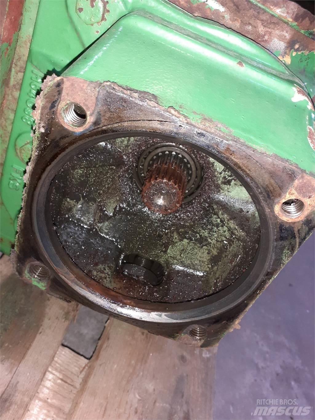 John Deere 1075 Prevodovka