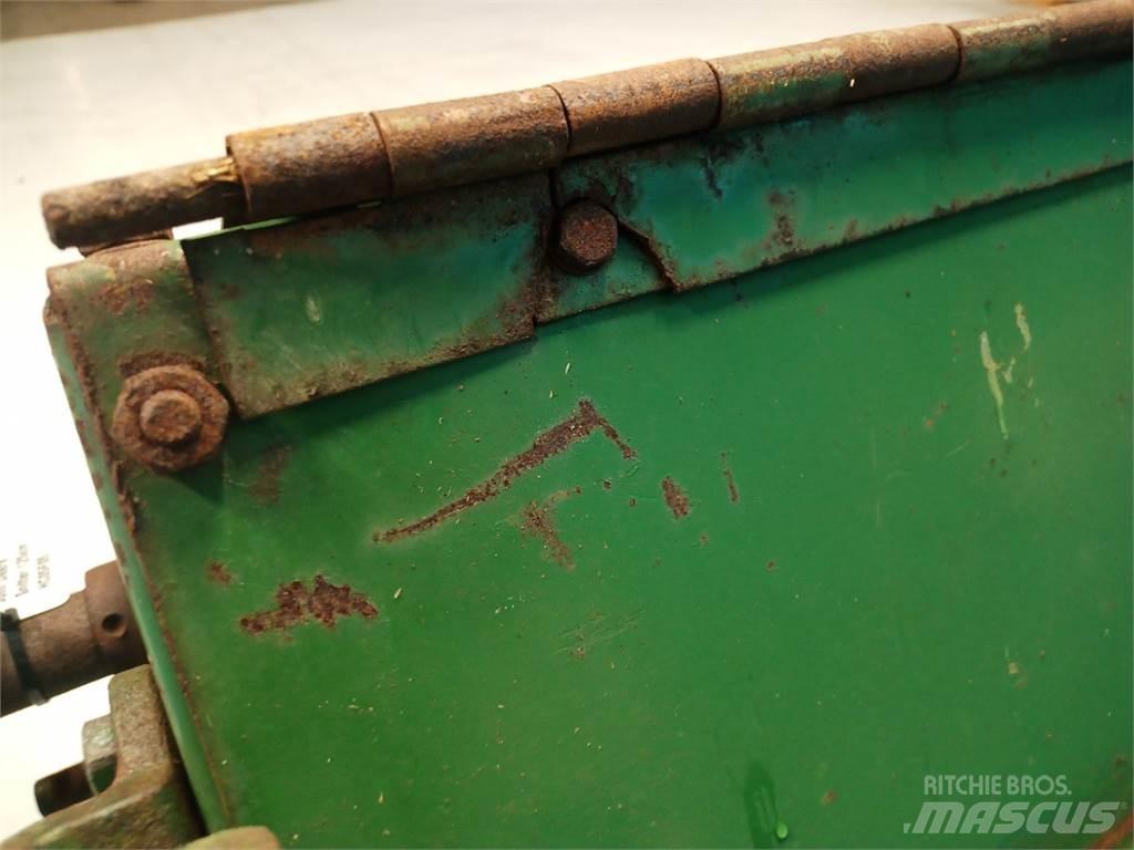 John Deere 1075 Príslušenstvo a náhradné diely ku kombajnom