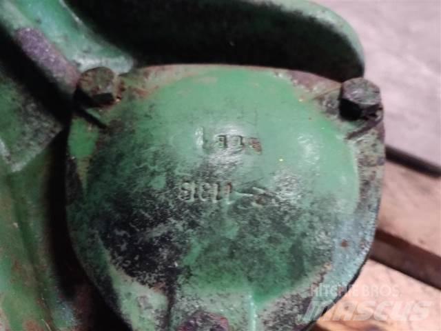 John Deere 1085 Príslušenstvo a náhradné diely ku kombajnom