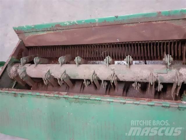John Deere 1085 Príslušenstvo a náhradné diely ku kombajnom