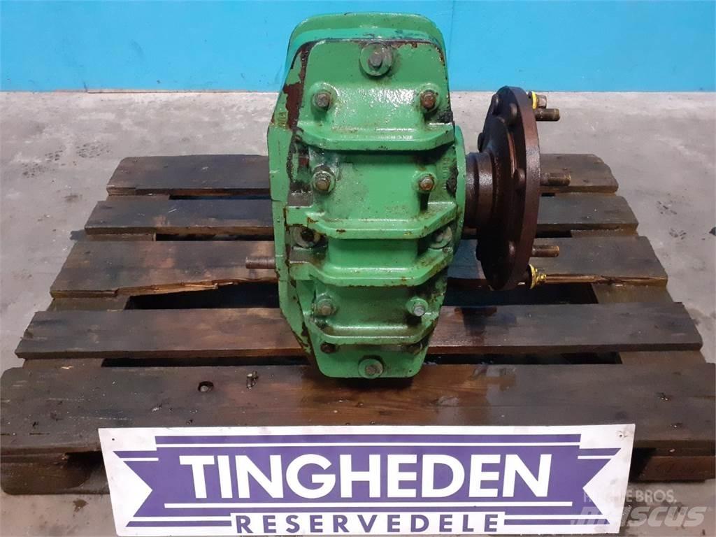 John Deere 1085 Príslušenstvo a náhradné diely ku kombajnom