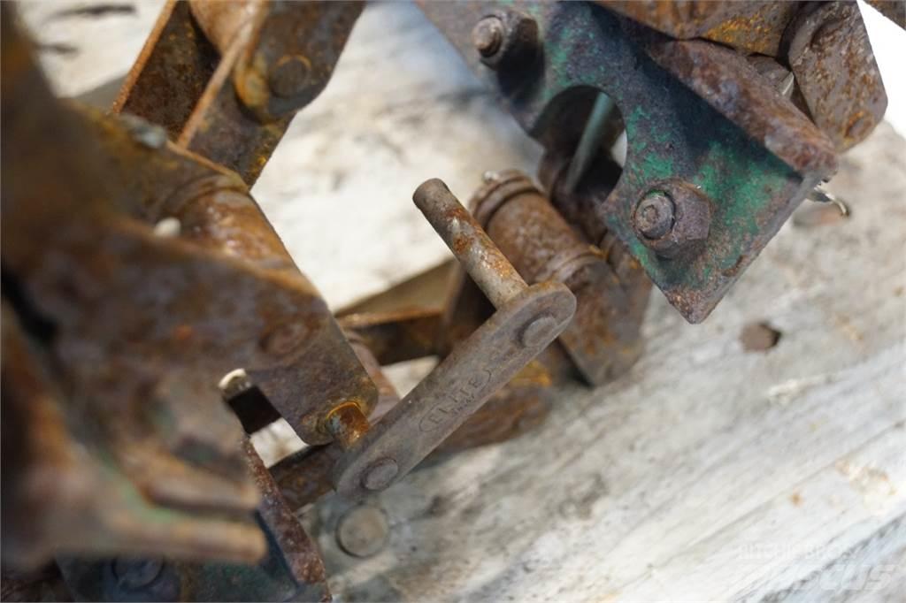 John Deere 1085 Príslušenstvo a náhradné diely ku kombajnom