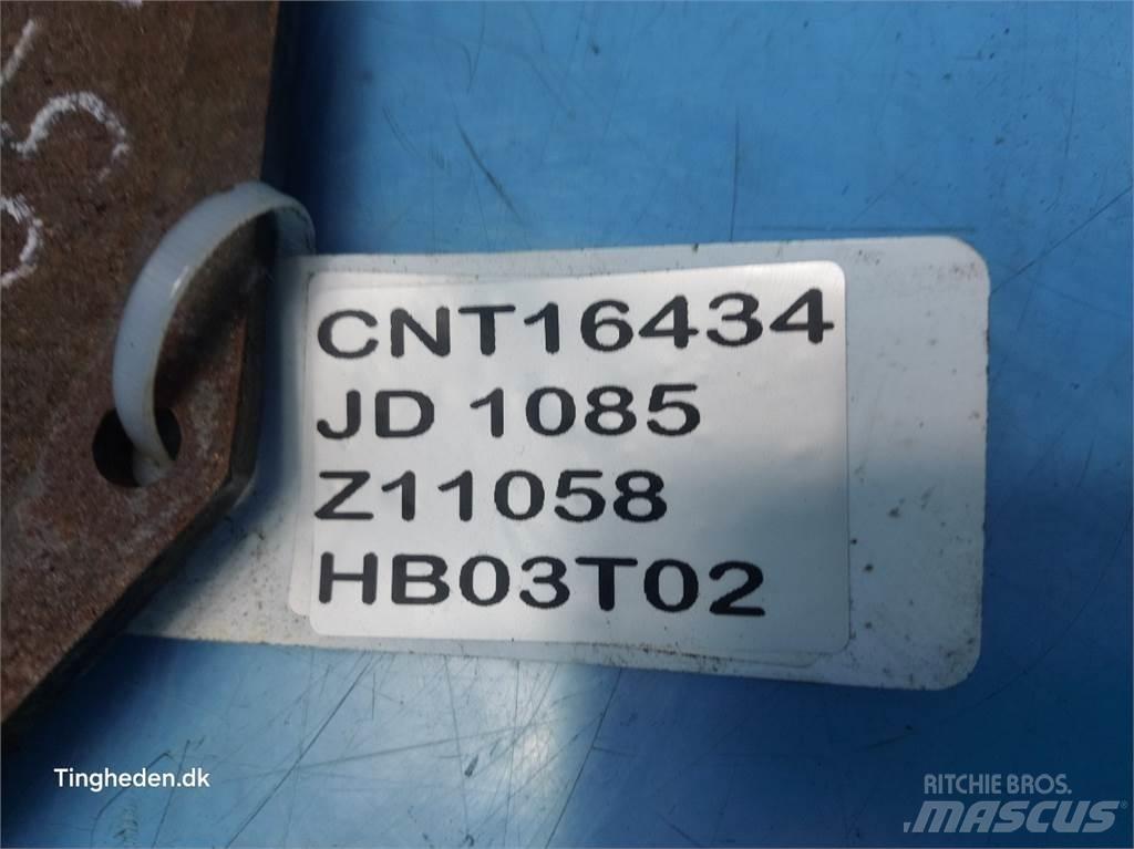 John Deere 1085 Posýpače soli a piesku