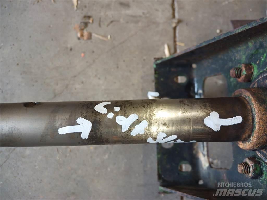 John Deere 1177 Posýpače soli a piesku
