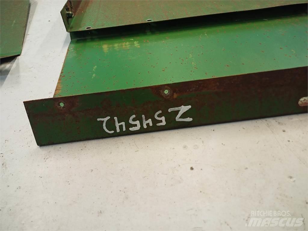 John Deere 2054 Posýpače soli a piesku