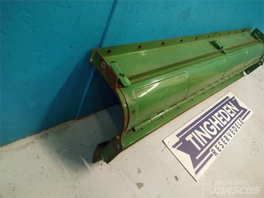 John Deere 2054 Posýpače soli a piesku