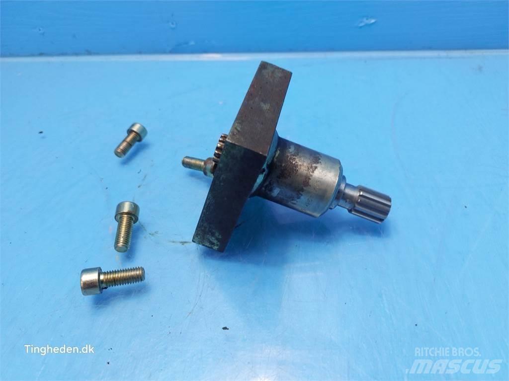 John Deere 2254 Hydraulika