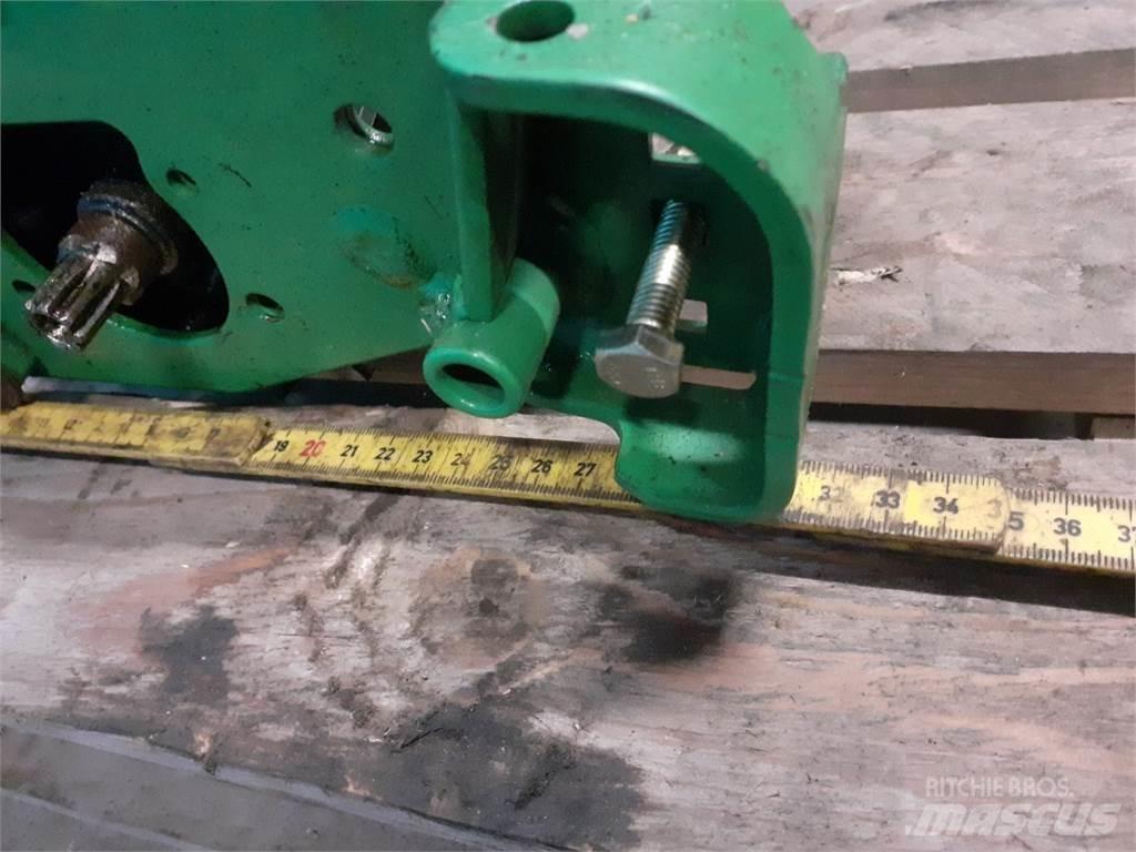 John Deere 2500 Robotické kosačky