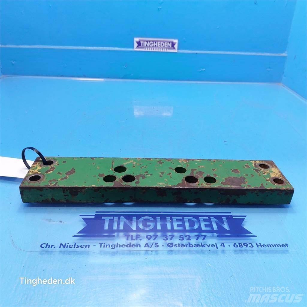 John Deere 2951 Ďalšie príslušenstvo traktorov