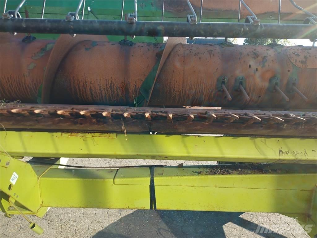 John Deere 30 Príslušenstvo a náhradné diely ku kombajnom