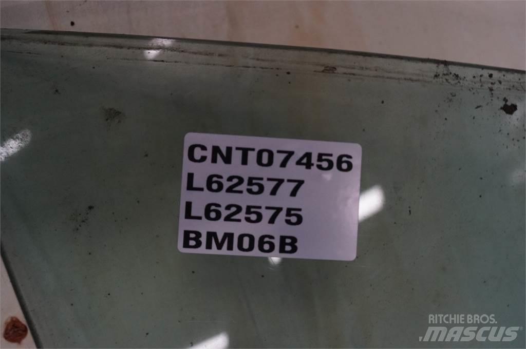 John Deere 3050 Kabíny a interiér