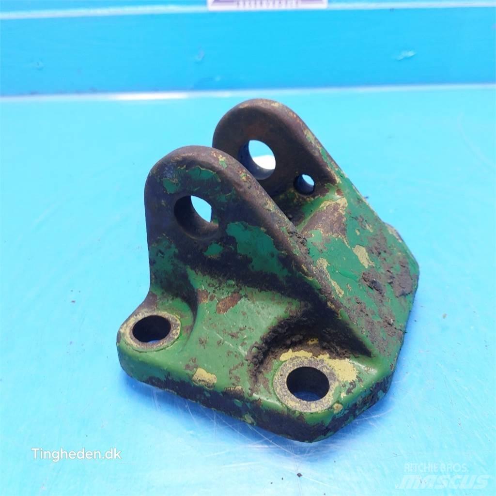 John Deere 3140 Ďalšie príslušenstvo traktorov