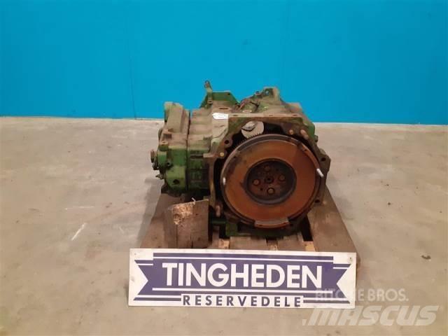 John Deere 4239 Motory