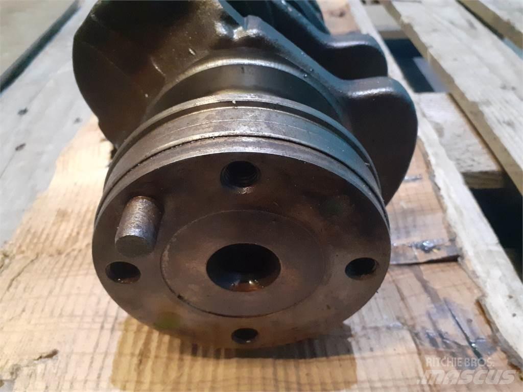 John Deere 4239 Motory