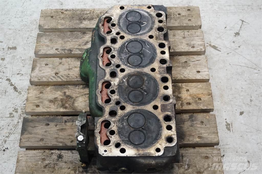 John Deere 4239 Motory