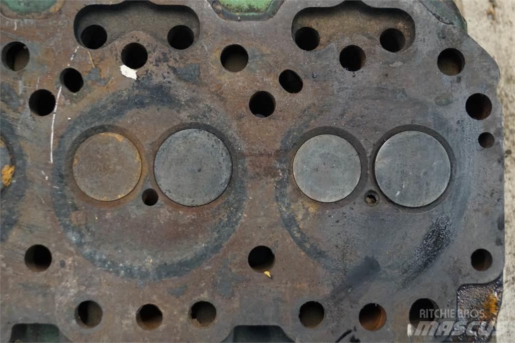 John Deere 4239 Motory