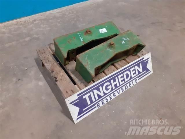 John Deere 4240 Predné závažie