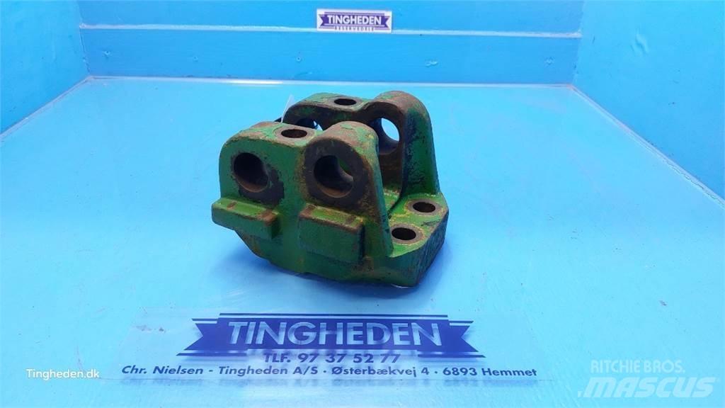 John Deere 4255 Ďalšie príslušenstvo traktorov