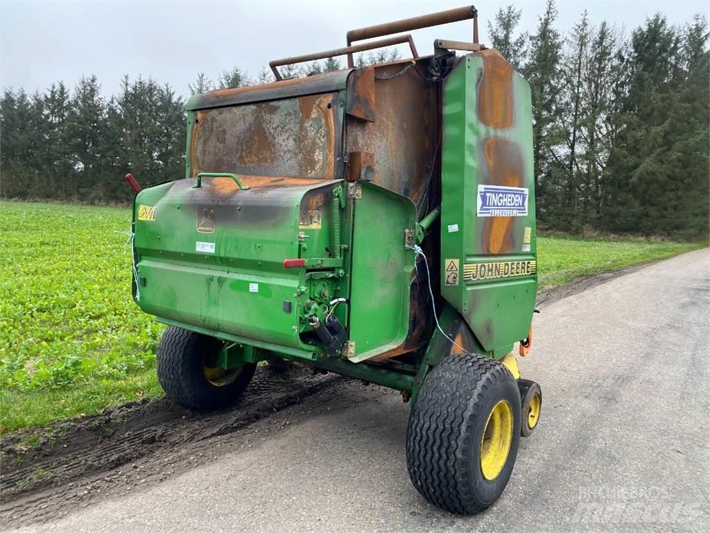 John Deere 580 Lisy na okrúhle balíky