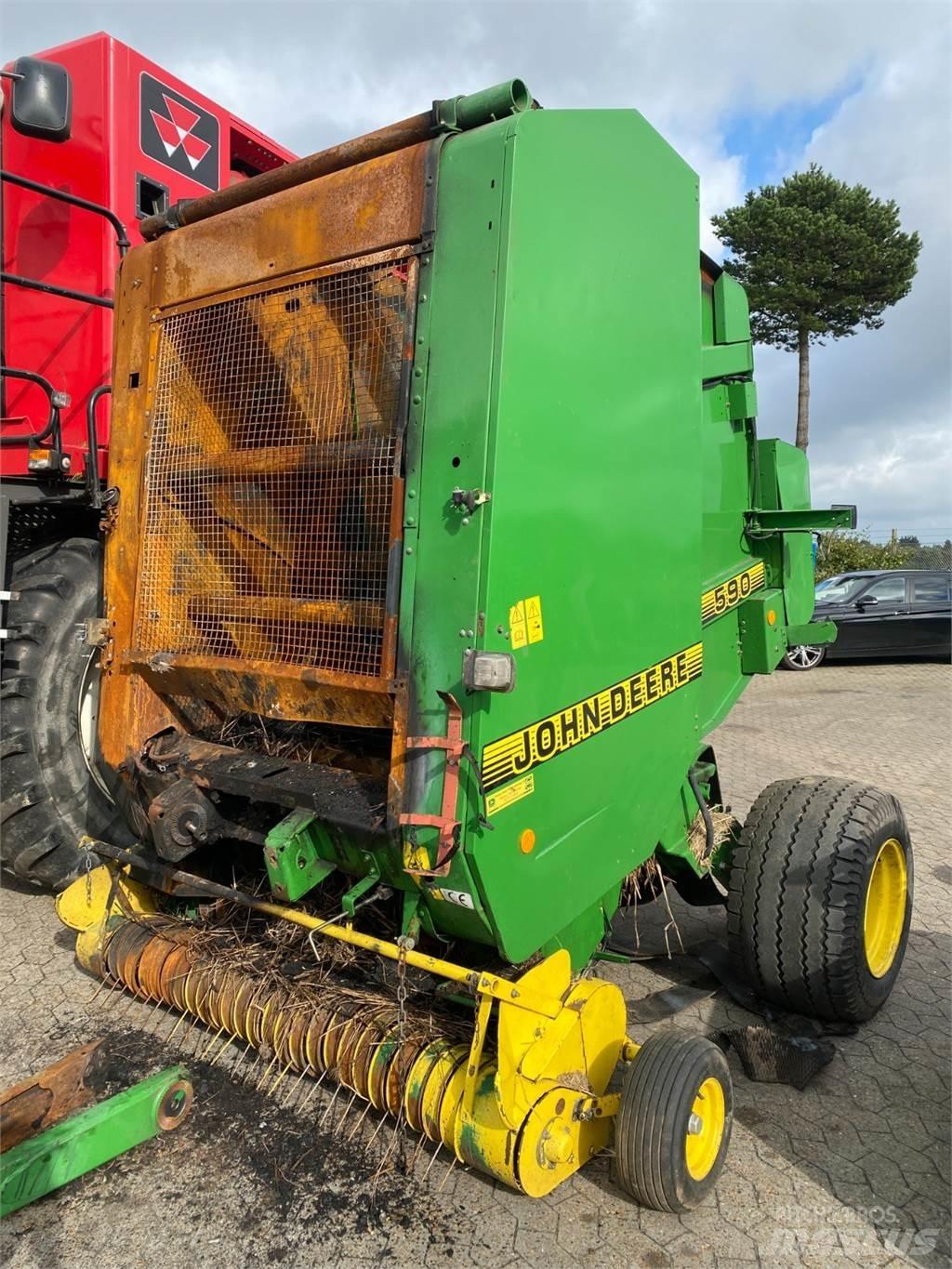 John Deere 590 Lisy na okrúhle balíky