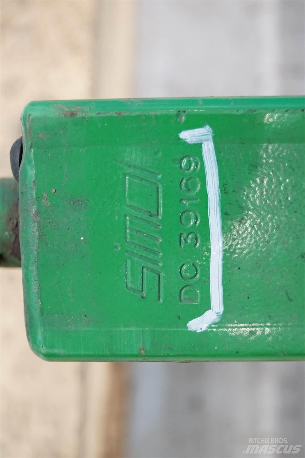 John Deere 590 Ďalšie poľnohospodárske stroje