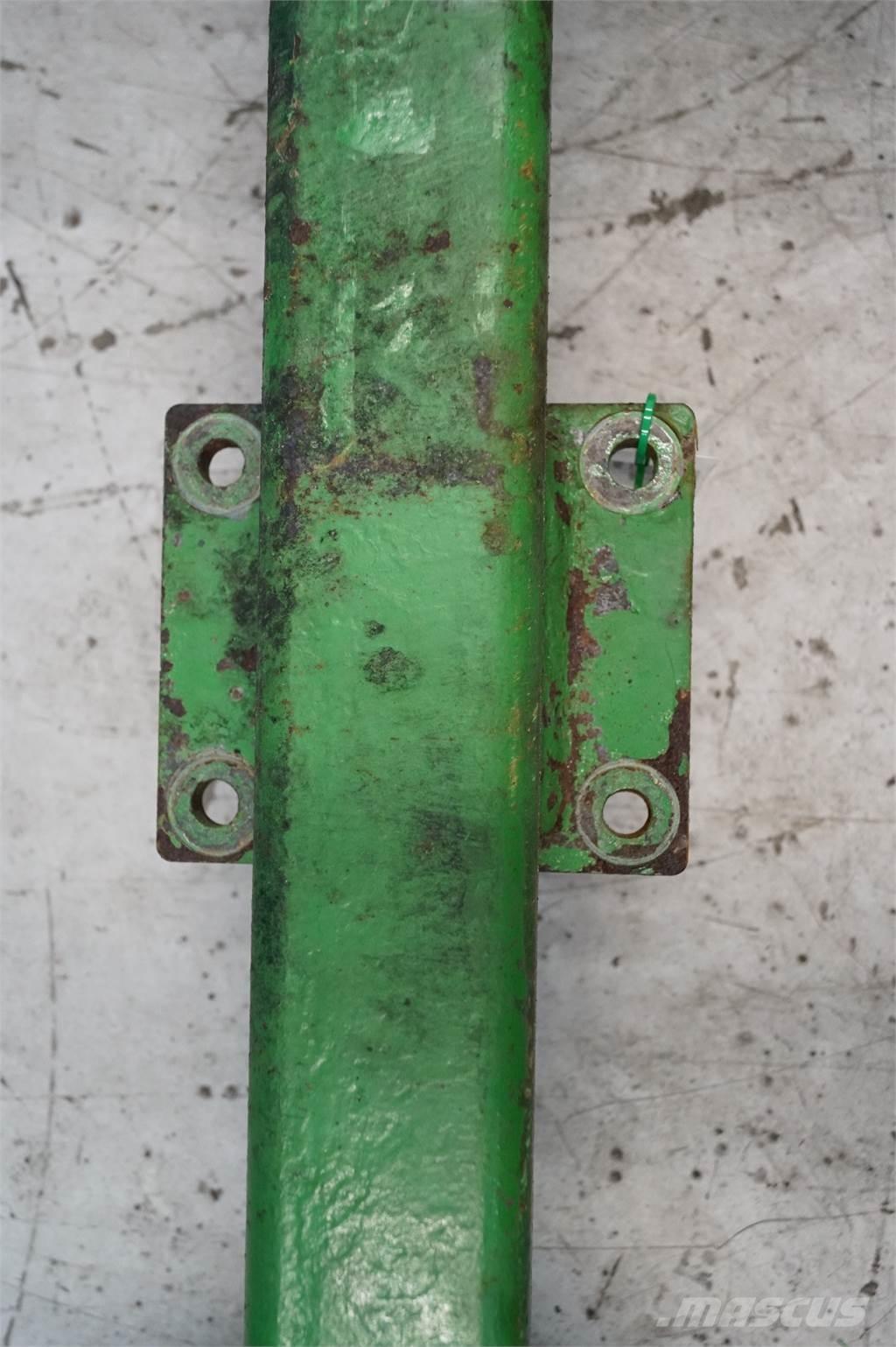 John Deere 592 Nápravy