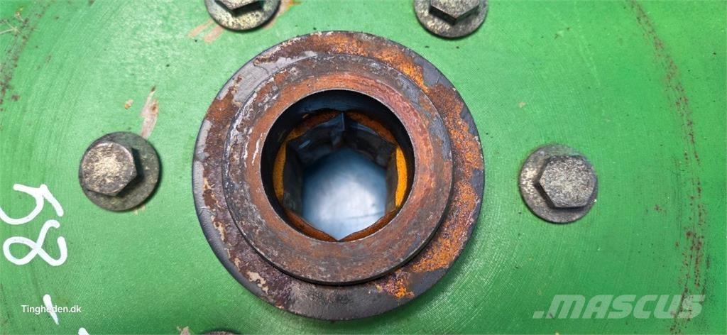 John Deere 625R Príslušenstvo a náhradné diely ku kombajnom