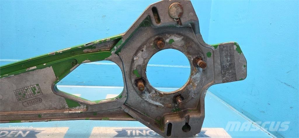 John Deere 625R Príslušenstvo a náhradné diely ku kombajnom