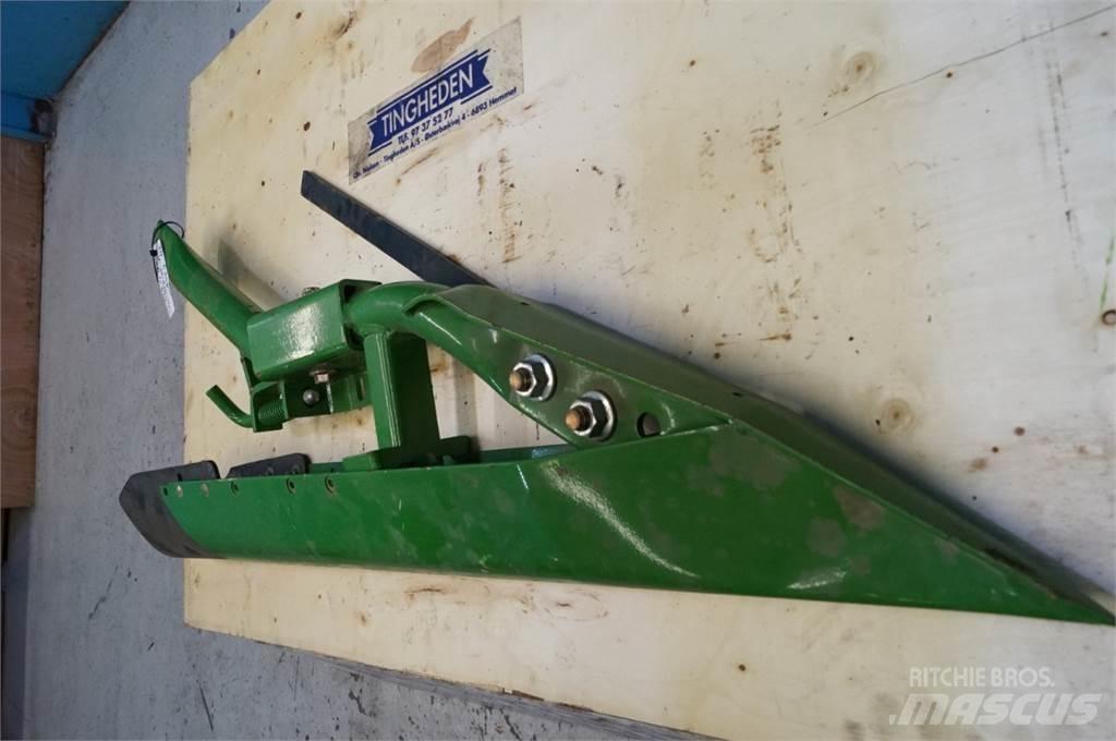 John Deere 630X Príslušenstvo a náhradné diely ku kombajnom