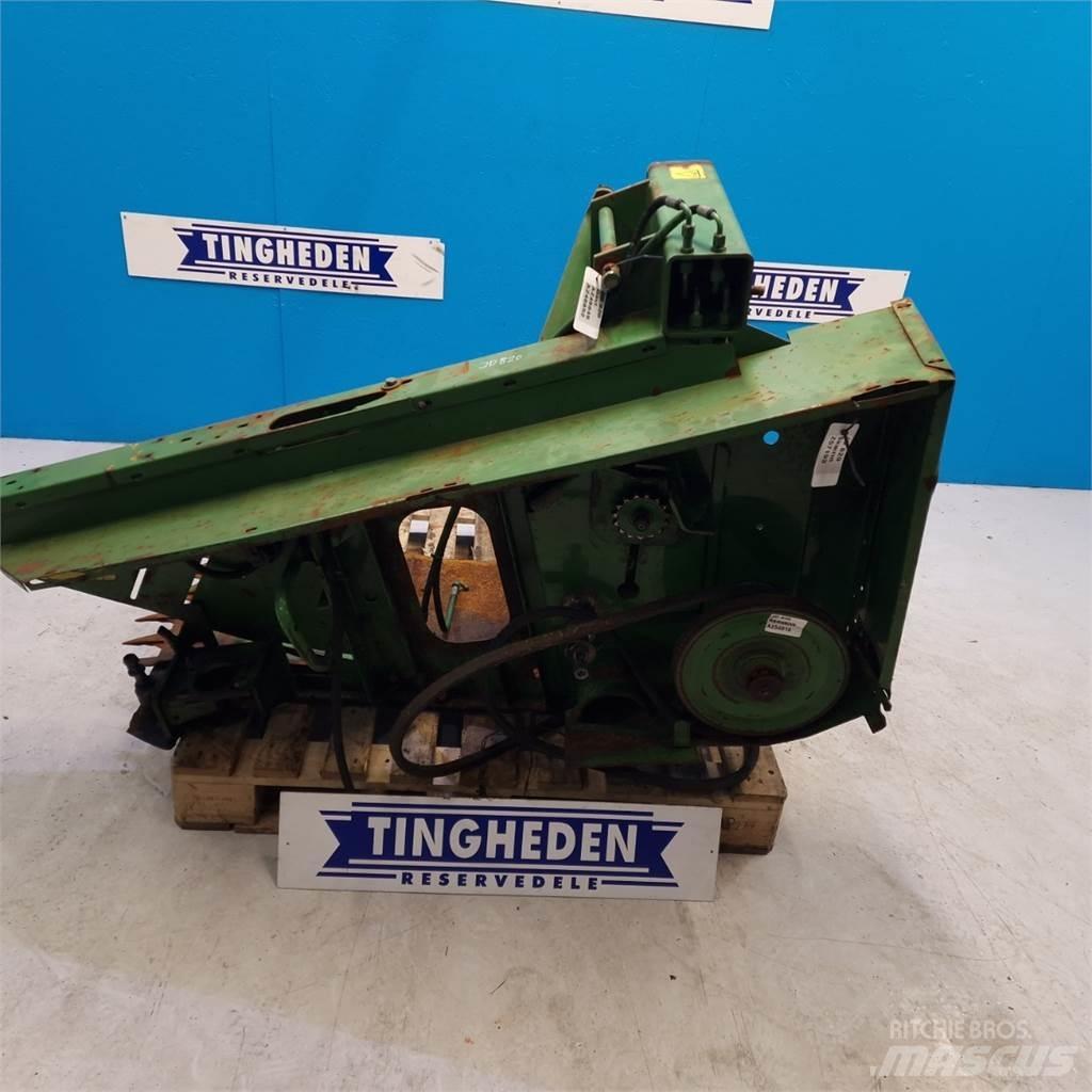 John Deere 820 Príslušenstvo a náhradné diely ku kombajnom