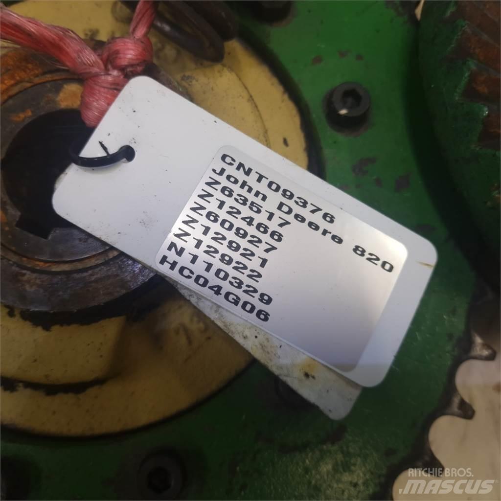 John Deere 820 Príslušenstvo a náhradné diely ku kombajnom