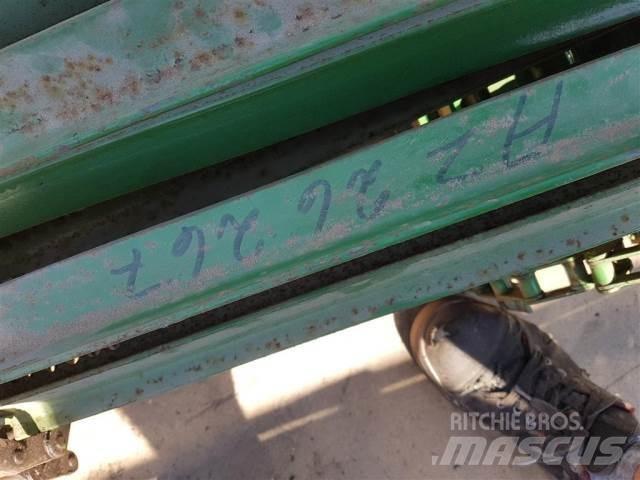 John Deere 942 Príslušenstvo a náhradné diely ku kombajnom