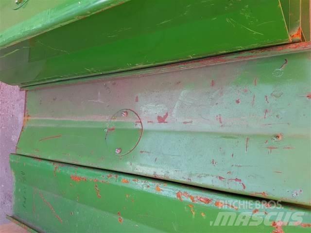 John Deere 950 Príslušenstvo a náhradné diely ku kombajnom