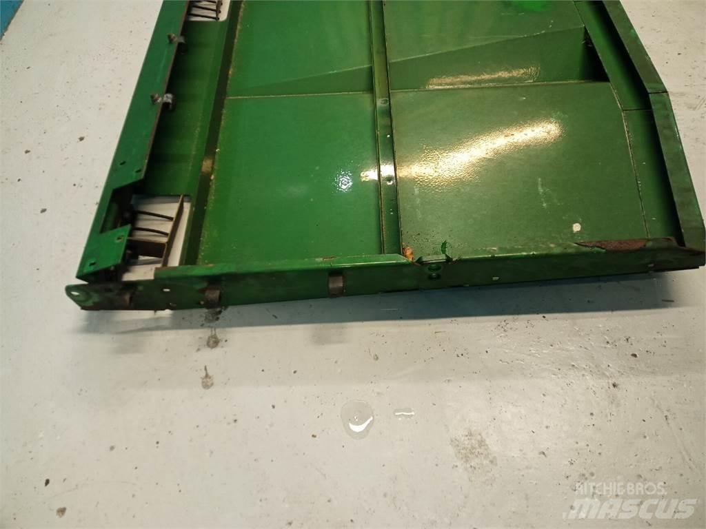 John Deere 9540 Posýpače soli a piesku