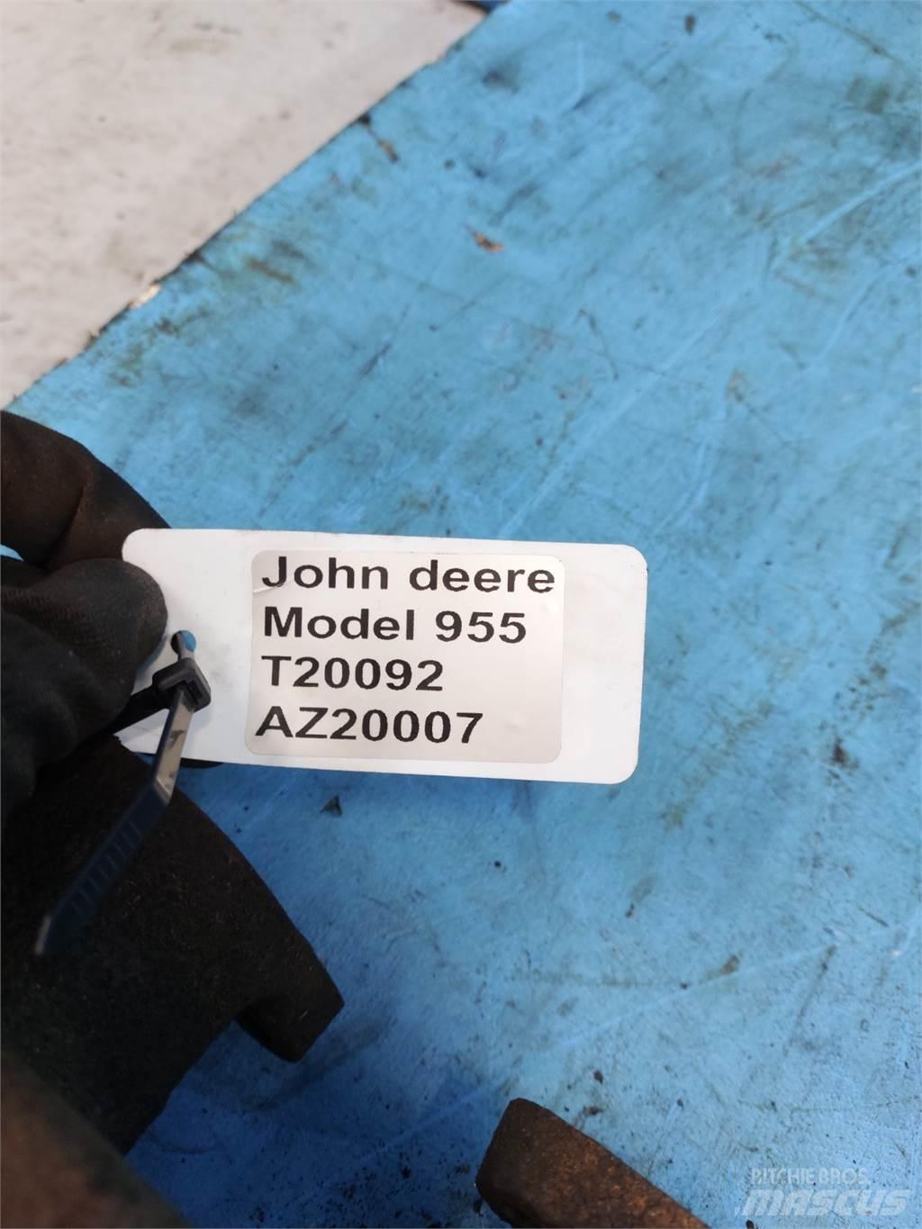John Deere 955 Motory