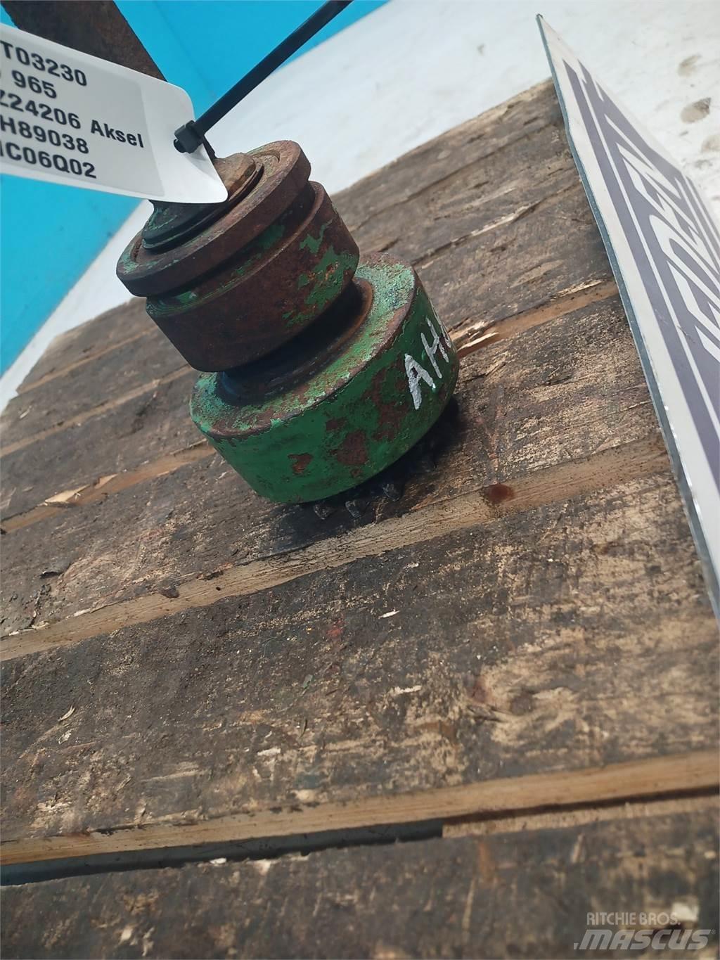 John Deere 965 Príslušenstvo a náhradné diely ku kombajnom