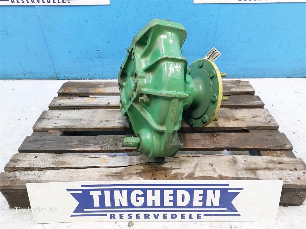 John Deere 965 Príslušenstvo a náhradné diely ku kombajnom