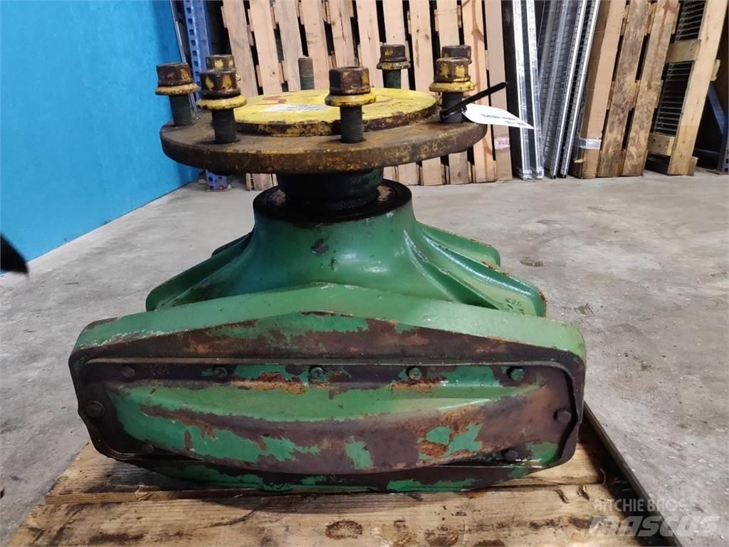 John Deere 975 Príslušenstvo a náhradné diely ku kombajnom