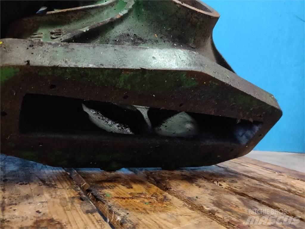 John Deere 975 Príslušenstvo a náhradné diely ku kombajnom