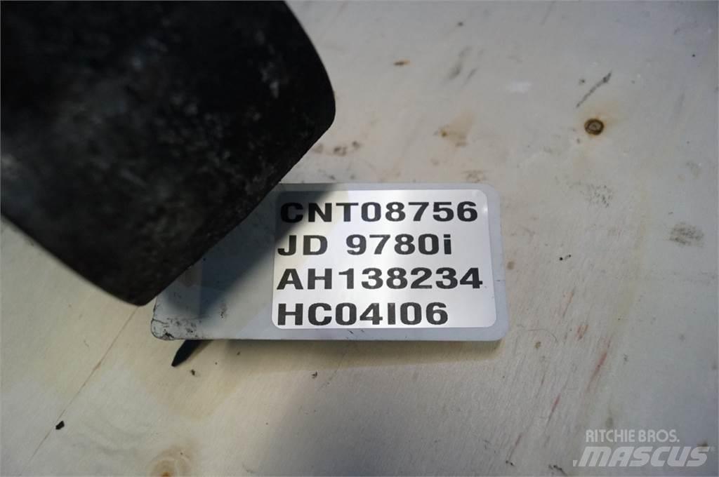 John Deere 9780 Posýpače soli a piesku