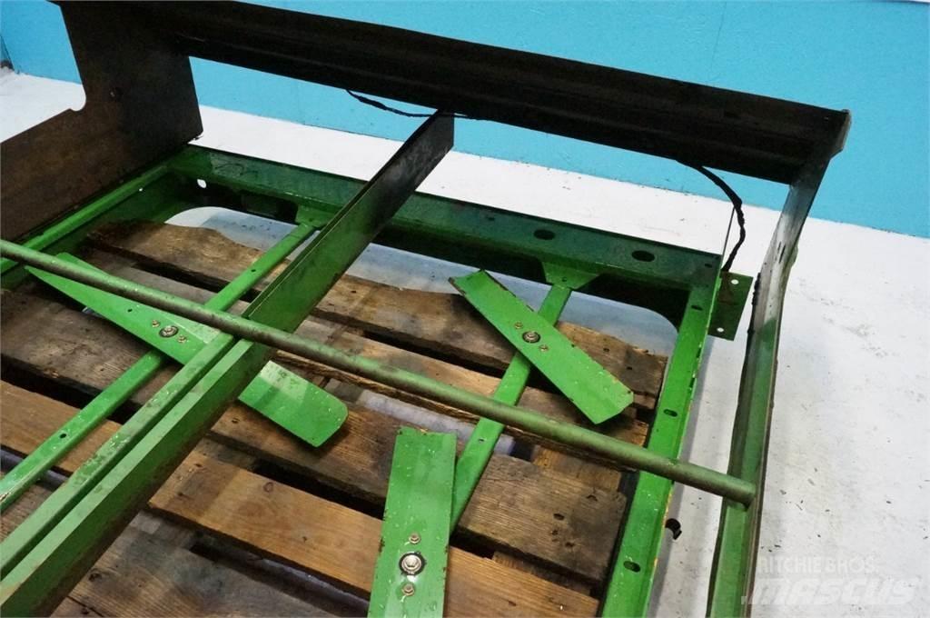 John Deere 9780 Posýpače soli a piesku