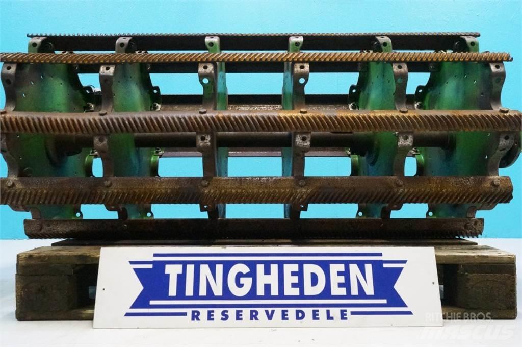 John Deere 9780 Príslušenstvo a náhradné diely ku kombajnom
