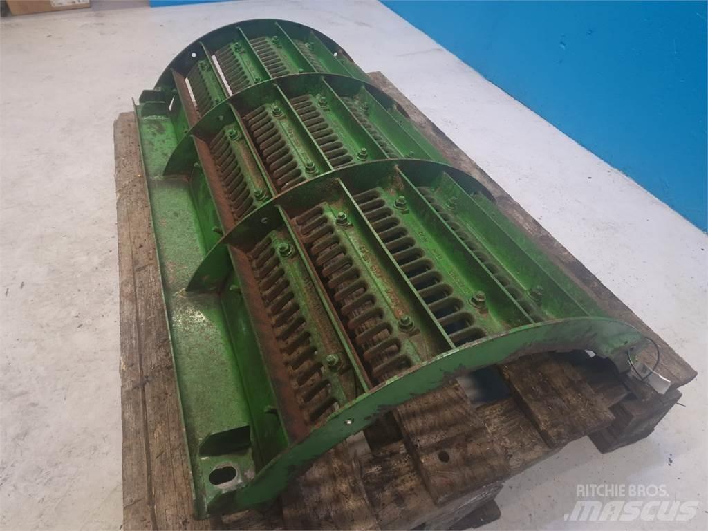 John Deere 9780 Príslušenstvo a náhradné diely ku kombajnom