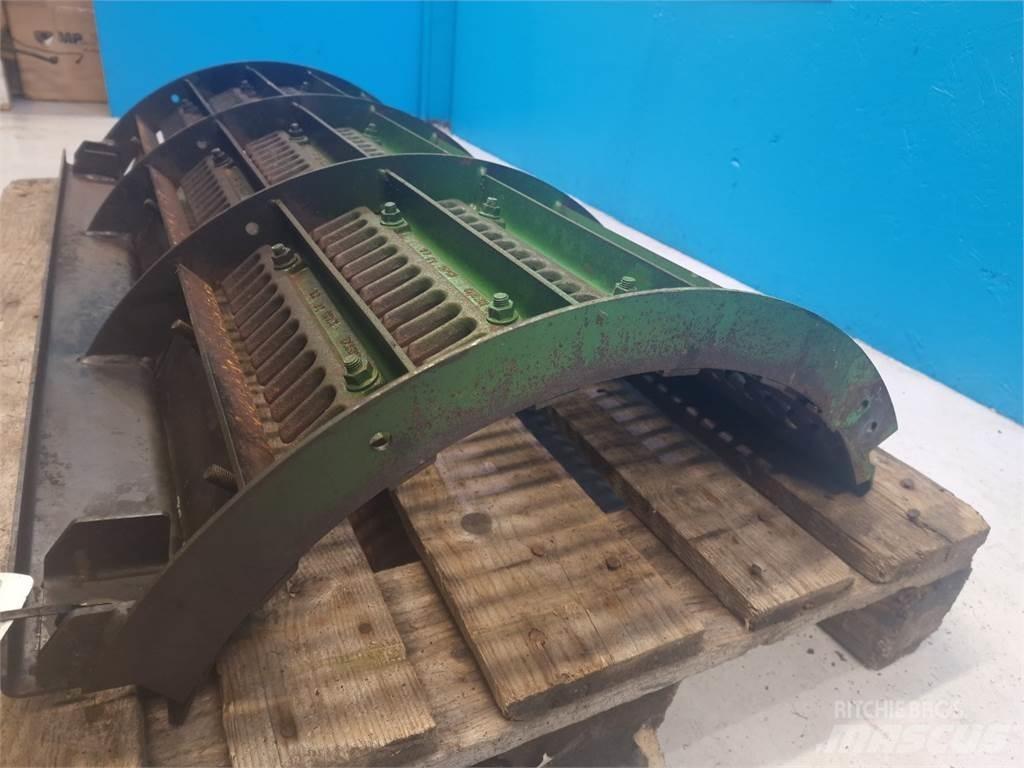 John Deere 9780 Príslušenstvo a náhradné diely ku kombajnom