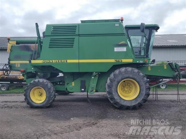 John Deere CTS Kombinované zberacie stroje