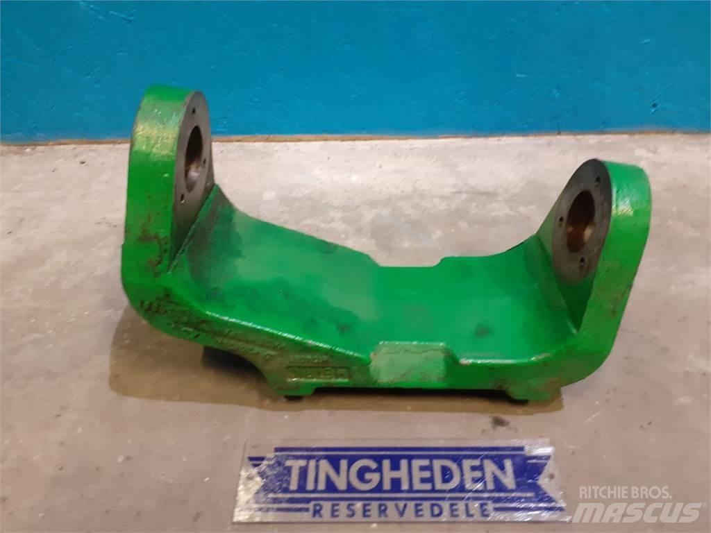 John Deere S670 Príslušenstvo a náhradné diely ku kombajnom