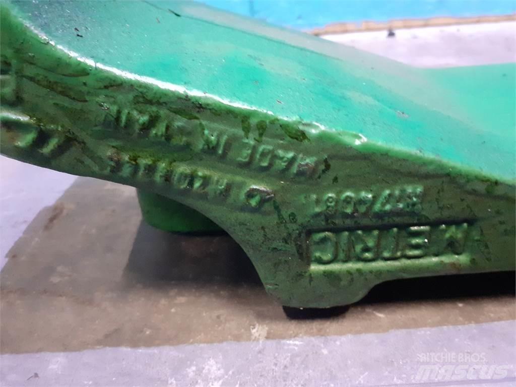 John Deere S670 Príslušenstvo a náhradné diely ku kombajnom