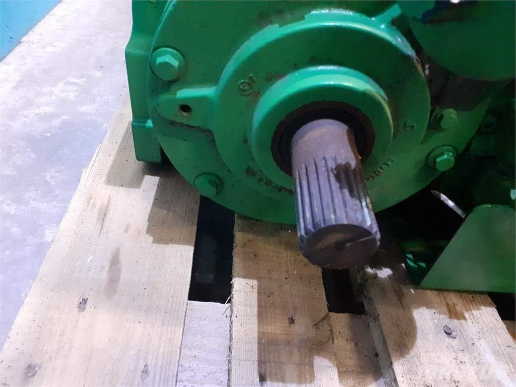 John Deere S670 Prevodovka